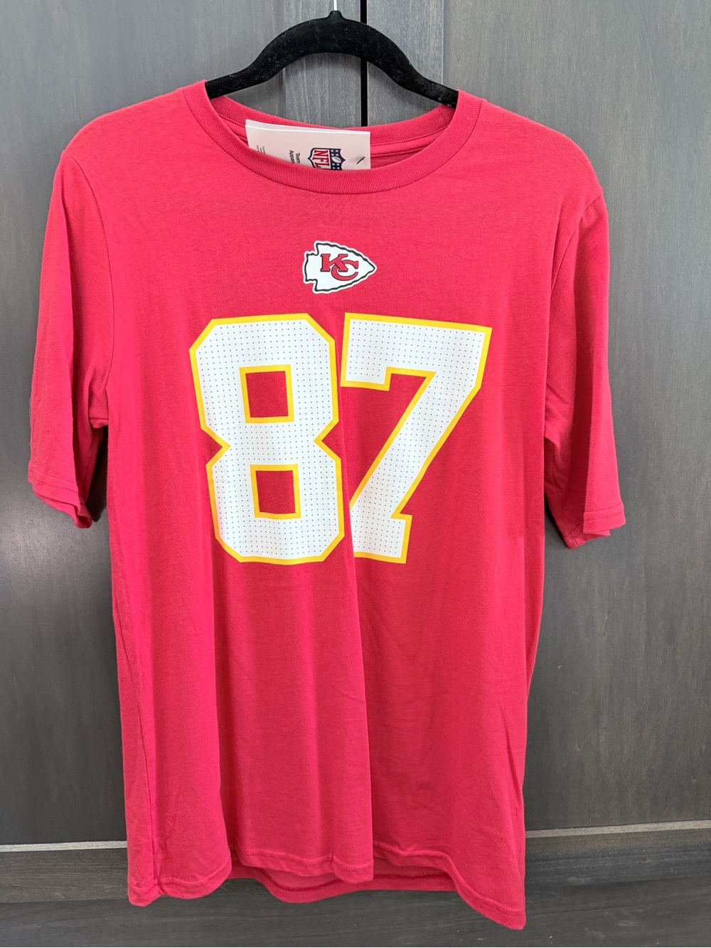 NWT Nike Youth XL Kansas City Chiefs Kelce #87 Red Short-Sleeve Tee